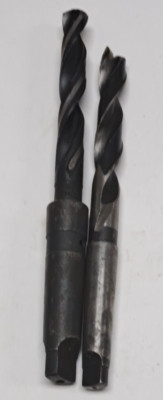 ASSROTED LOT 11/16'' & 21/32'' 2 FLUTE DRILL BITS STEEL MATERIAL **LOT OF 2**