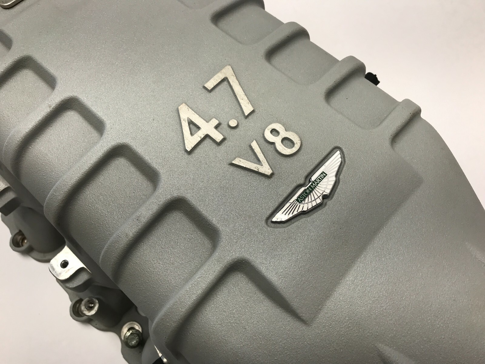 09-16 ASTON MARTIN V8 VANTAGE INTAKE MANIFOLD OEM 4.7 V8 BG33-9C663-DA