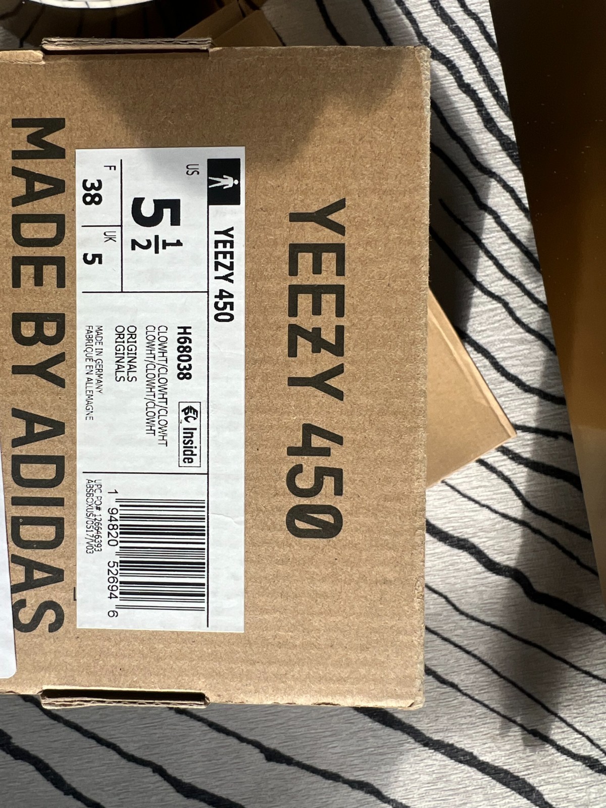 Size 5.5 | Adidas Yeezy 450 Cloud White | Pre-Owned with Box thumbnail 3