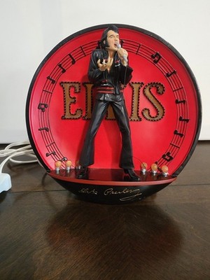 1997 Elvis Presley Lighted 3D Display Plate  In the Spotlight Las Vegas  Works