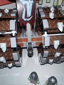 LEGO Castle: Troll Battle Wheel (7041) Complete All Mini Figures