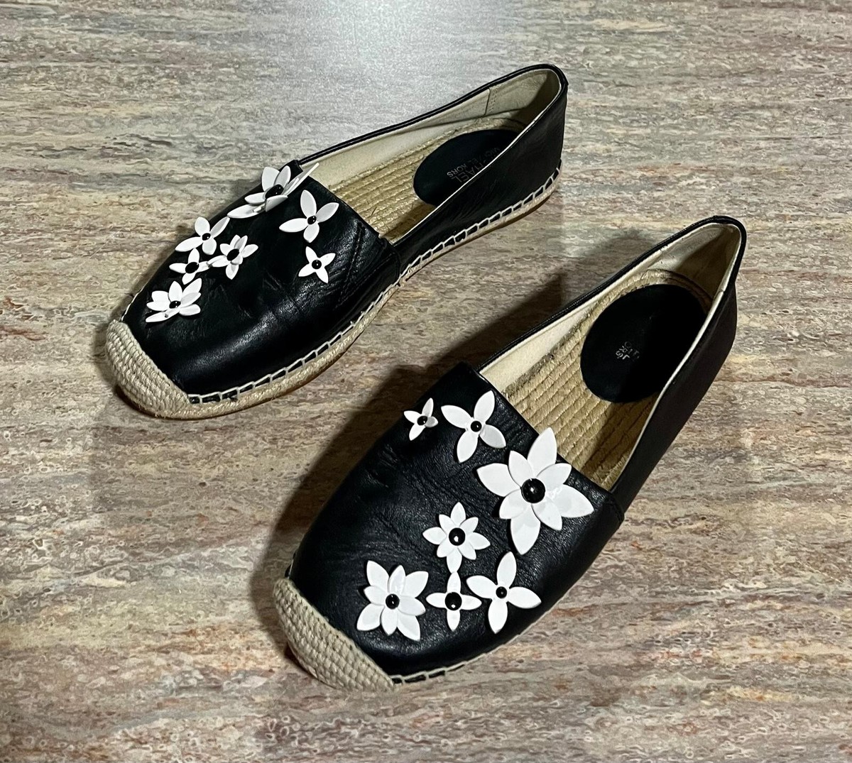 Michael Kors Lola Leather Flower Espadrille Slip On Flats  display picture 1