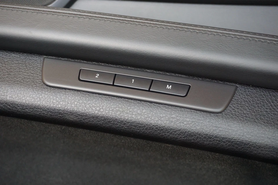 Rear Right Passenger Interior Door Trim Panel 51429161862 BMW 760i F02 2010-12 - Image 2 of 4