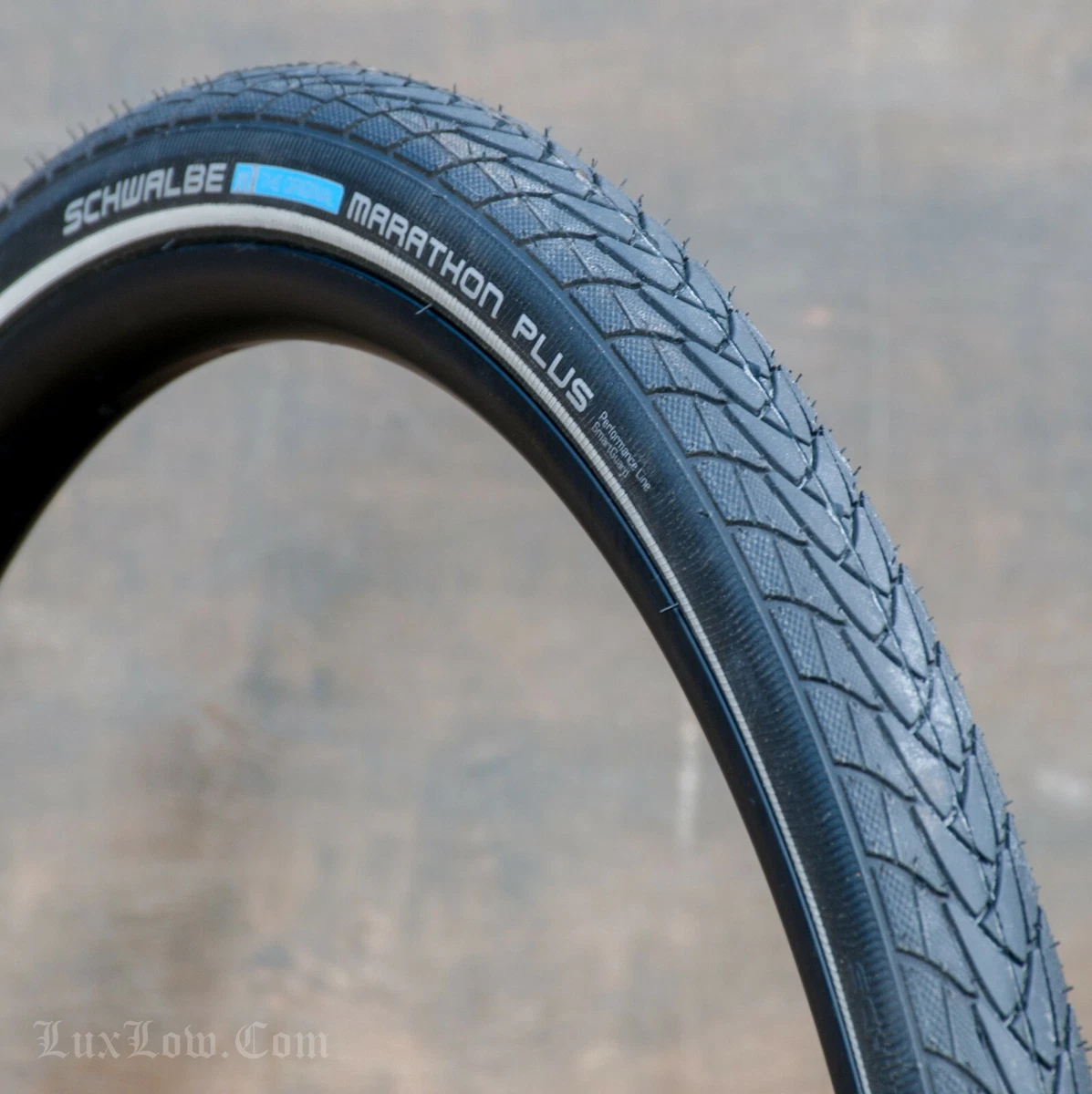 700x38 Schwalbe Marathon Plus Bike TIRES Flat-Less 28x1 1/2