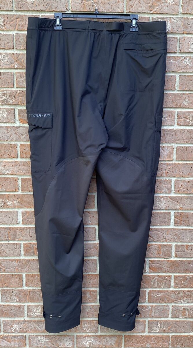 Nike Storm-Fit Destrukt Cargo Taped Seam Shell Golf Pants Nike Storm-Fit Destrukt Cargo Taped Seam Shell Golf Pants