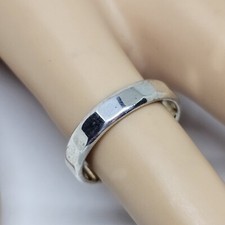 925 Sterling Silver - Hammered Band Ring Size 9