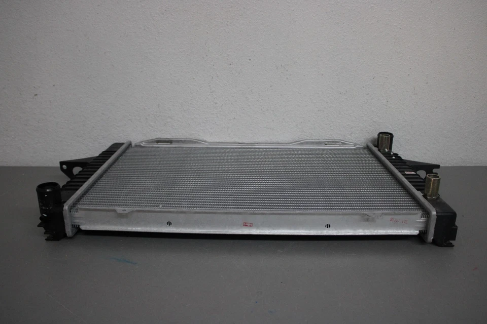 1999 2000 VOLVO S70/V70 FRONT RADIATOR Foto 3 de 4