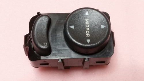 Chrysler Voyager Schalter Spiegelverstellung 4685317, 39754D