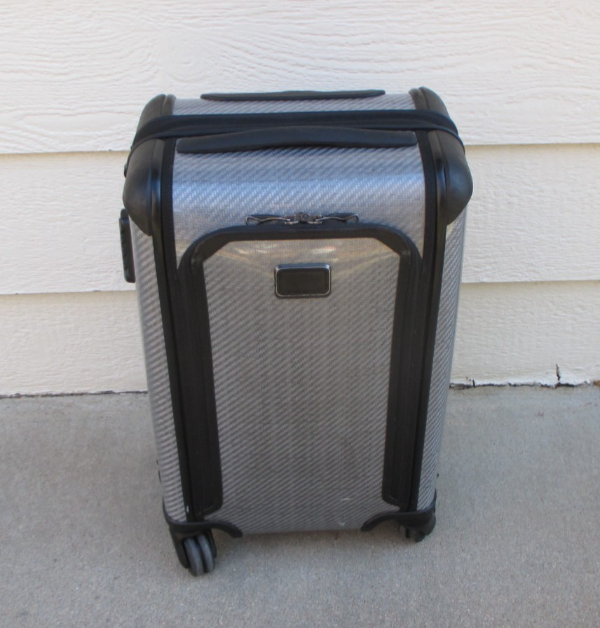Tumi Tegra-Lite Max Expandable Int'l Carry On 4 Wheel T-Grap