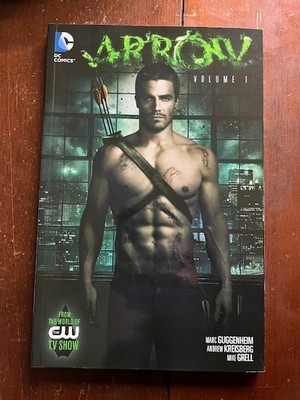 ARROW TPB VOLUME 1 DC COMICS NEAR MINT BASED ON THE CW TV SHOW