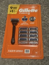 Gillette FUSION 5 Razor plus 9 Cartridges Bla...