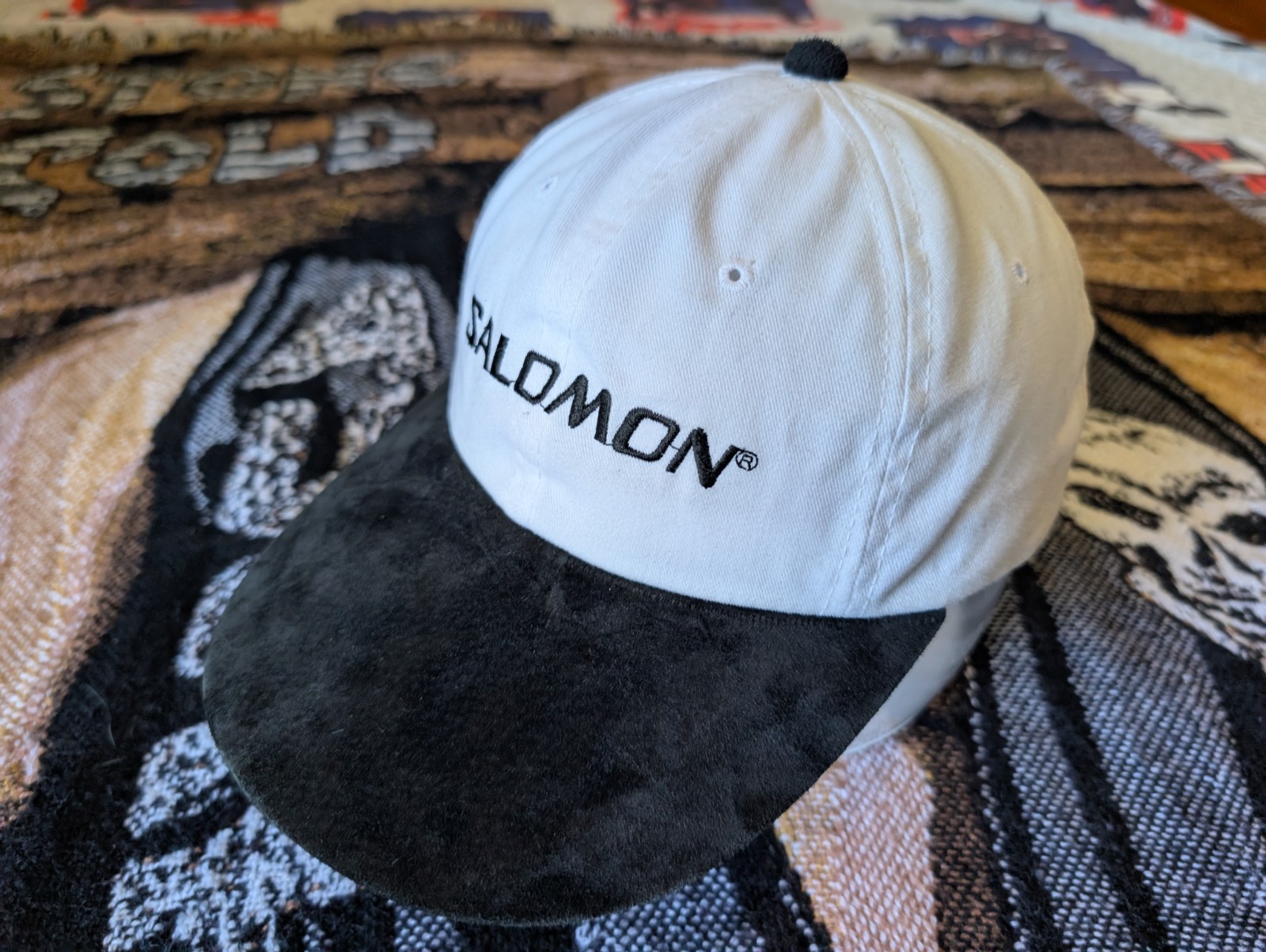 Cappello lungo vintage anni 90 Salomon sci snowboard Bill scamosciato cinturino posteriore
