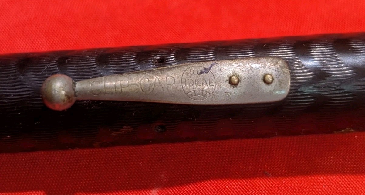 Vintage Collectible Waterman Ideal Fountain Pen No 52 UNTESTED with Generic Box 