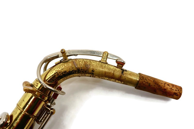 1965 BUESCHER Aristocrat Alto Sax w/ Case, Mouthpiece, Strap