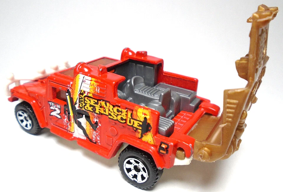 2000 MATCHBOX HUMMER CAVE SEARCH & RESCUE RED 1:70 DIECAST 2.75" SUV HATCH OPENS - Image 3 of 4