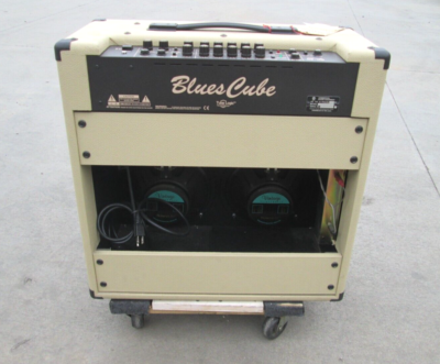 引取り限定。Blues Cube 60-310 10インチ×3 ギターアンプ