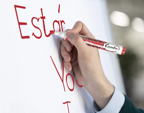 24 x RED White Board Marker Pens 3mm Bullet Tip Quick Dry Ink Classroom Office - Picture 5 of 6