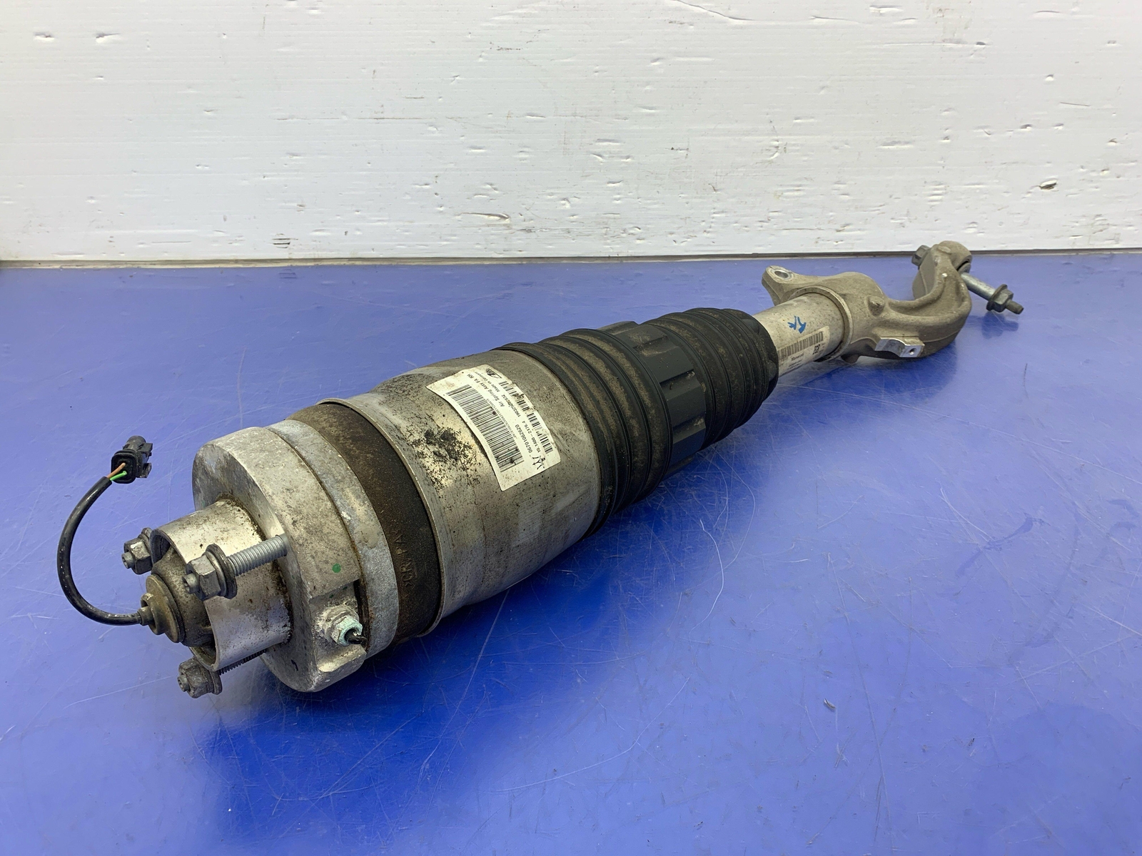 2017-2020 MASERATI LEVANTE 3.0L FRONT RIGHT AIR STRUT SHOCK ABSORBER *63K*