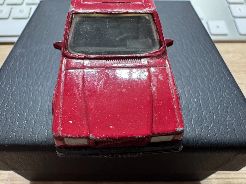 Matchbox Volvo 760 In Buone Condizioni 1:64 Senza OVP - Immagine 4 di 4