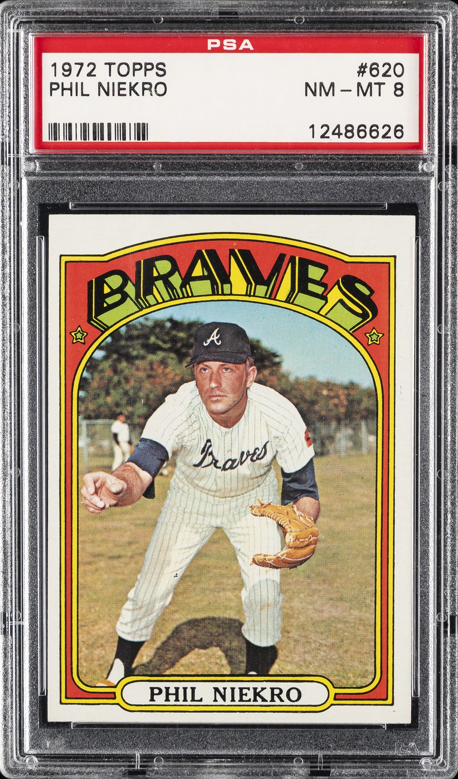 1972 TOPPS #620 PHIL NIEKRO PSA 8