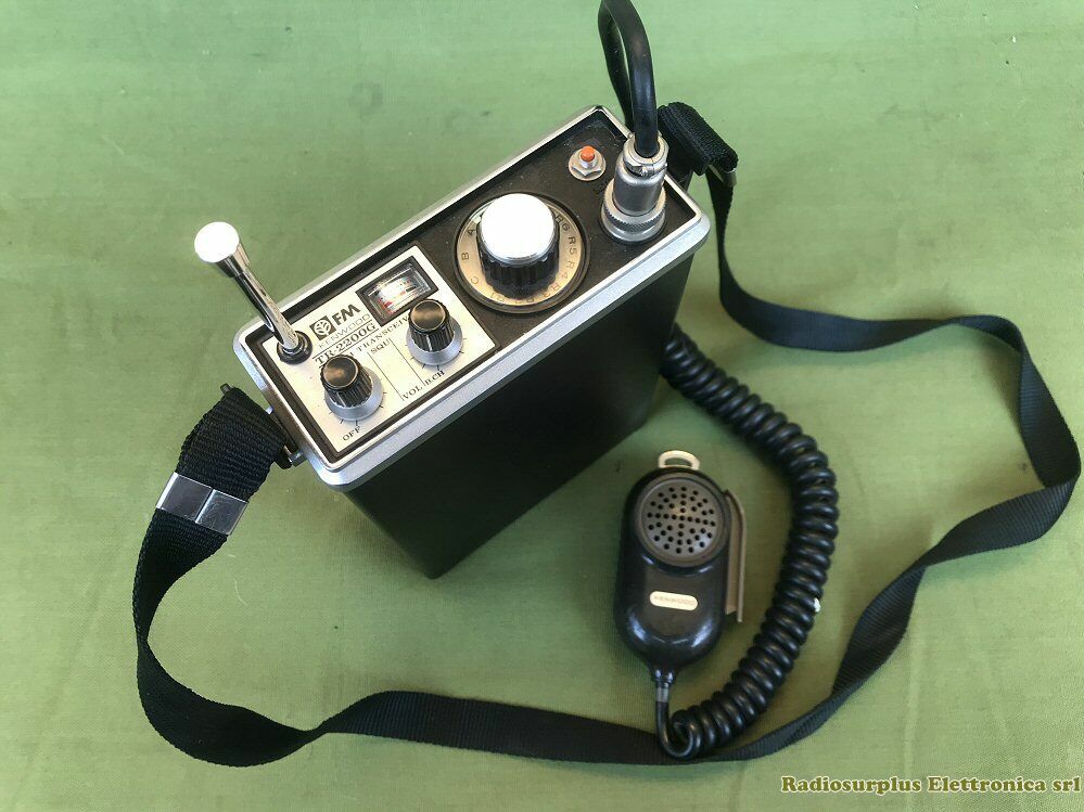 Émetteur / Récepteur Transportierbar TRIO-KENWOOD TR-2200G