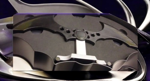 Batman: Arkham Asylum -- Collector's Edition BATMAN WING CASE AND BATARANG ONLY - Picture 6 of 7
