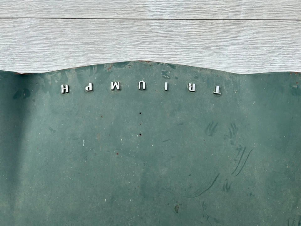 VINTAGE 1965-1968 Triumph TR4 A 250 Bubble Bonnet hood Green Solid oem - Image 2 of 4