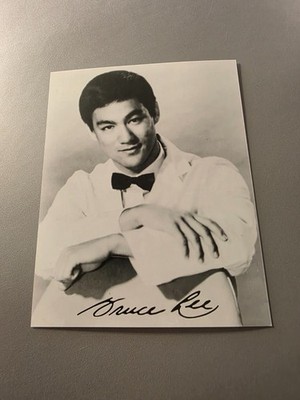 BRUCE LEE - Repro Autograph - Approx 10x13 (1392)