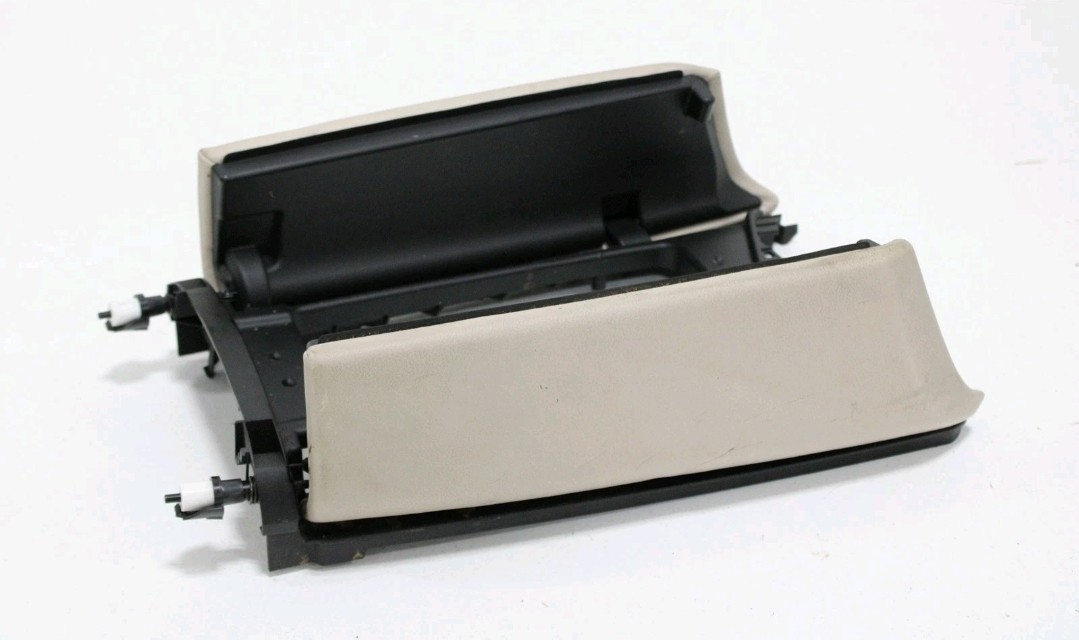2014-2016 MASERATI QUATTROPORTE CENTER CONSOLE ARMREST COVER LID BEIGE OEM 