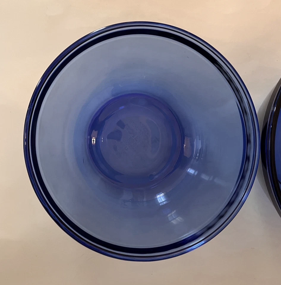Vintage Anchor Ovenware Blue Nesting 1.5 and 2.5 Quart Mixing Bowls Set of 2 - Image 2 of 4