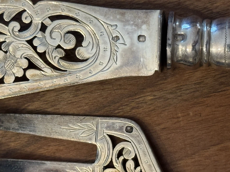 Couverts de Service Poisson - Argent Massif - 19 Eme Siècle - Poinçon Minerve - Photo 2/4