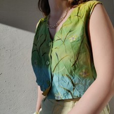 VTG Green Cropped Blouse Womens 38 Sleeveless Button Top Floral Fairycore Pastel