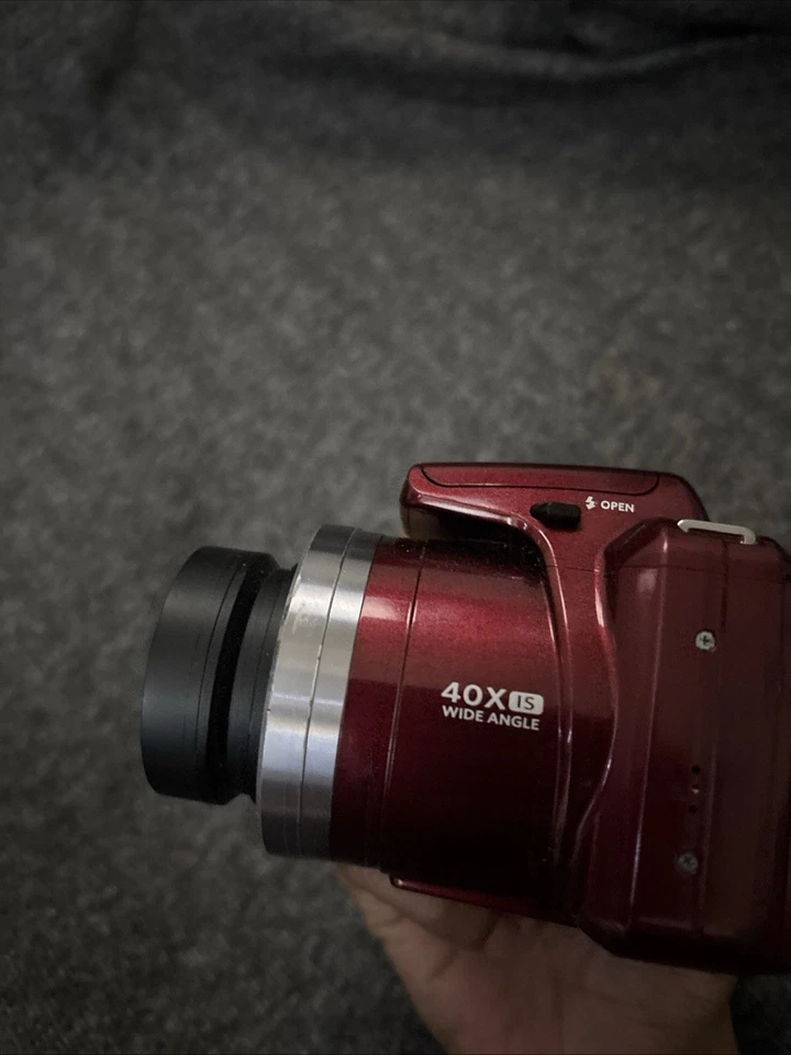 Cámara digital Kodak AZ401 PIXPRO roja 16 MP y zoom óptico 40x probada Foto 4 de 4