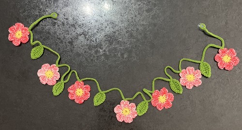 🌸🍃NOWA ŁADNA ręcznie szydełkowana girlanda kwiatowa okno na liście 50" kamper LATO prezent - Zdjęcie 10 z 13