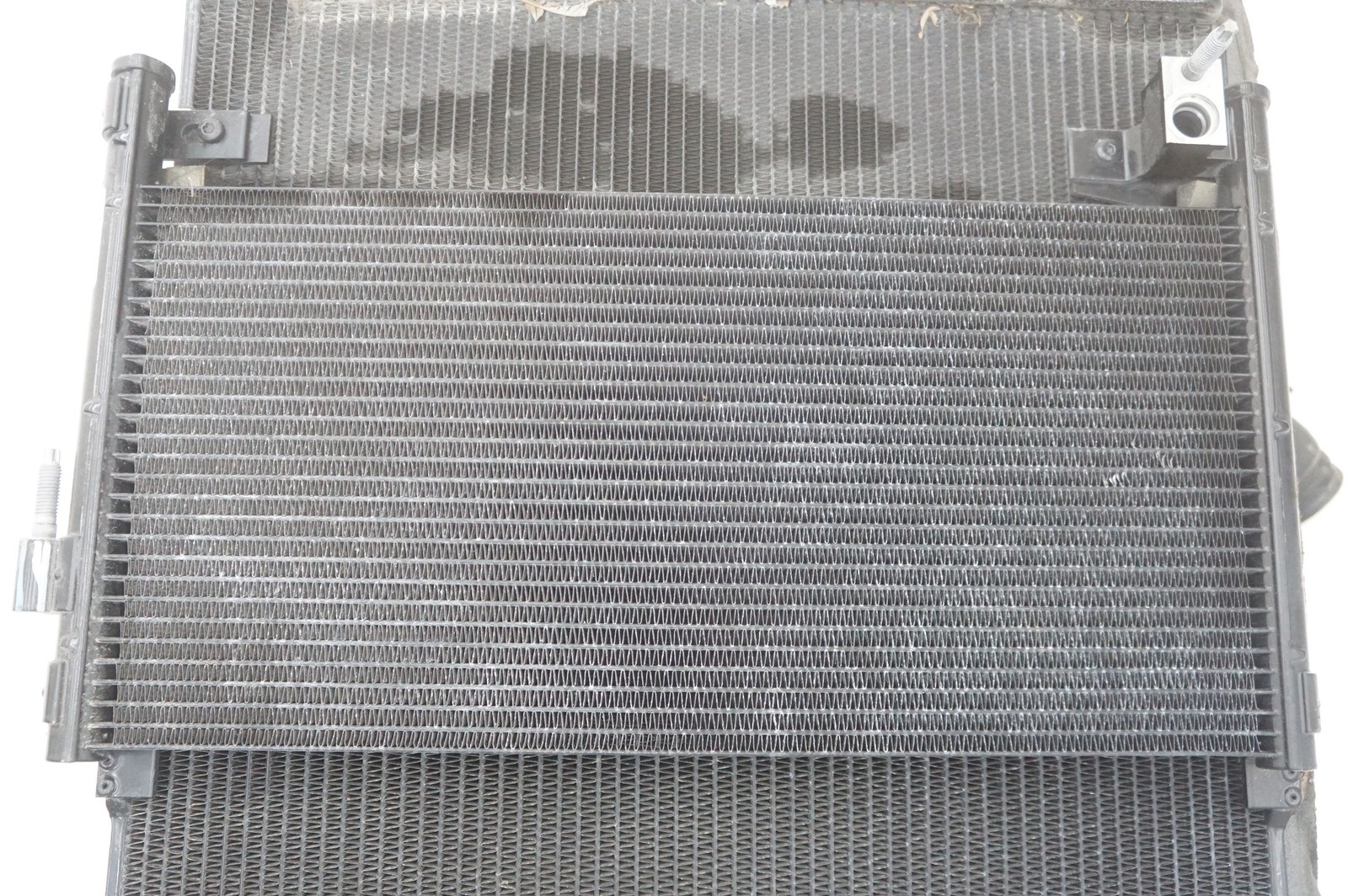 McLaren GT 2022 REAR+LEFT Ac condenser P/N 11L0359CP