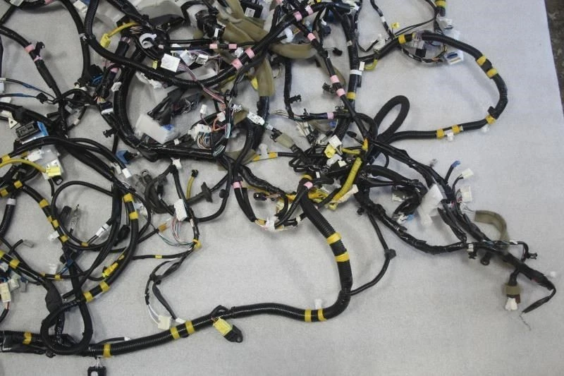 Arnés de cableado de carrocería de tablero Lexus RX450H 2013 2014 2015 82162-48L71 82142-48F20 Foto 3 de 4