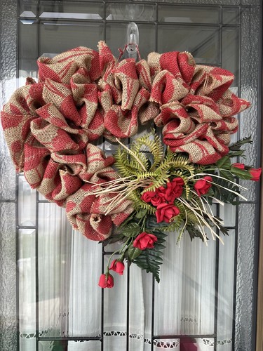 Country Style Heart 19” Door/Wall Wreath