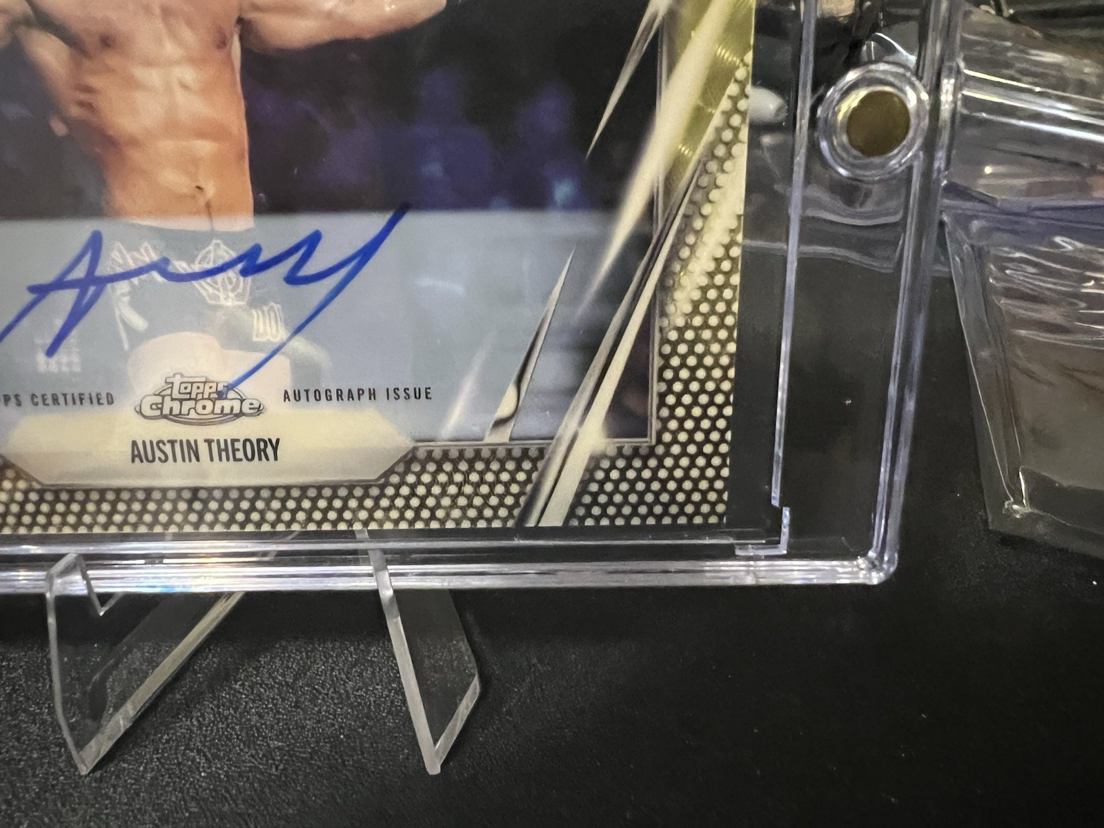 SUPERFRACTOR AUTO Austin Theory 1/1 Topps Chrome WWE 2026 view 9