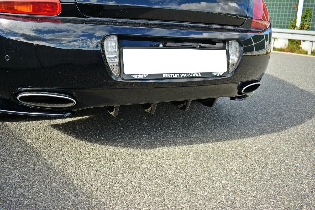 Rajout du pare-chocs arrière Bentley Continental GT spoiler Maxton noir brillant tuning