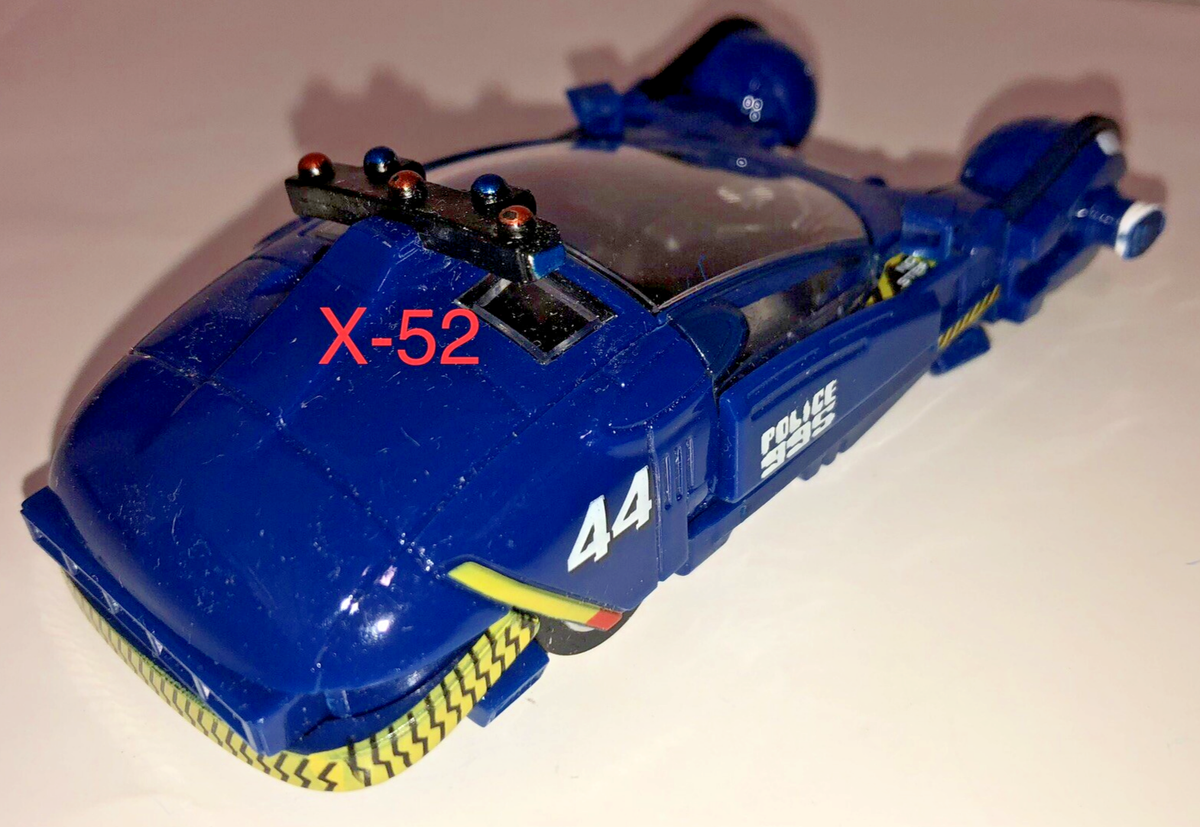 Blade Runner - Medicom Toys  Japon  - Réplique Du Spinner Car De Deckard  Version Back To The Future P Image 499588 Grande