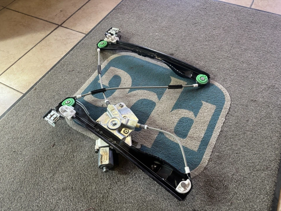 2008 - 2012 CHEVROLET MALIBU Front Left Door Window Regulator w/ Motor Driver LH - Image 2 of 4