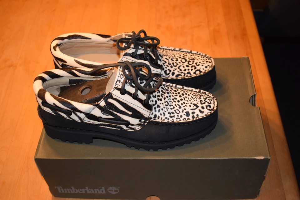 Timberland Boat Shoe Black Nubuck W Zebra - Size US8, EU41.5, UK7.5 - New - Image 2 of 4