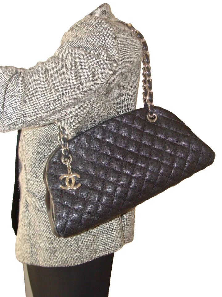 CHANEL Black Leather Shoulder Bag Double Handles CC Logo Box /Dust Bag/ Card ITA - Image 2 of 4