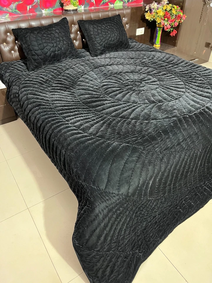 Black velvet quilt king velvet blanket velvet comforter queen bedding set - Image 2 of 4