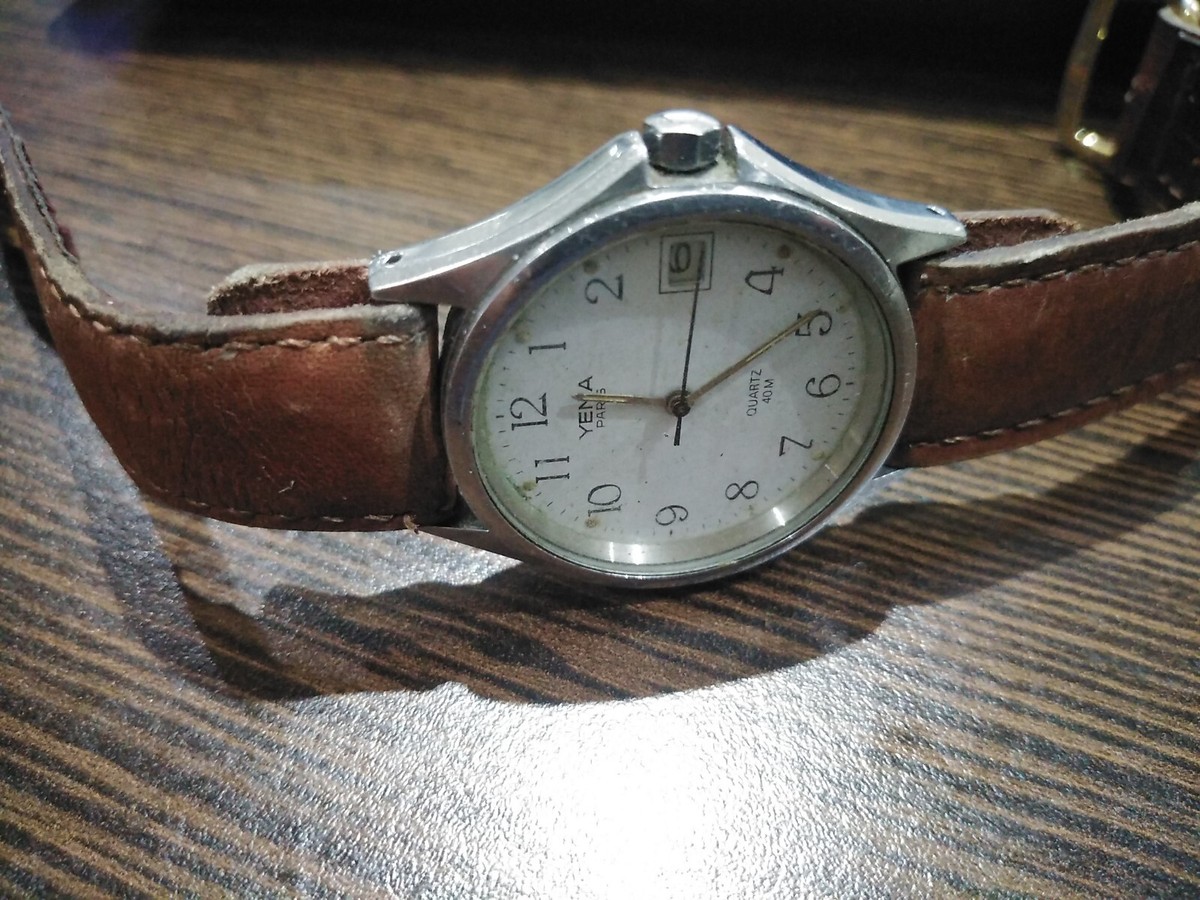 Montre Homme Vintage Yéma - Cadran Blanc, Boîtier Plaqué Or, Bracelet Cuir Noir, Quartz