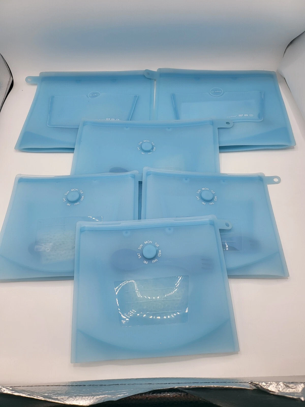 Blue Clear Airtight Seal Leakproof Silicone Bag Lot For Vegetable, Liquid & Meat
