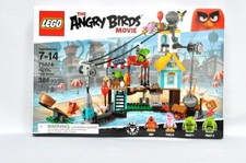 Lego 75824 The Angry Birds Movie Pig City Teardown