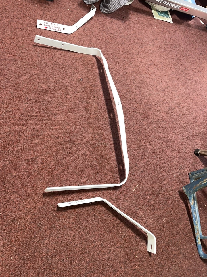 PARAGOLPES DELANTERO FORD FAIRLANE RANCHERO RANCH WAGON SOPORTES DE MONTAJE DE IMPACTO 1958 AR Foto 4 de 4