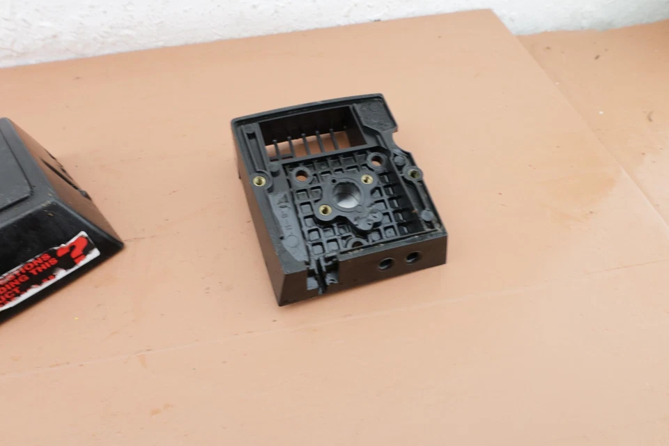 Carcasa de filtro de aire OEM para motosierra Craftsman 358.356230 530-037564 Foto 4 de 4