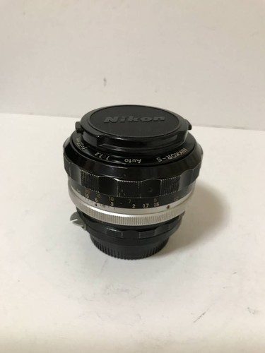 Focusing large aperture NIKON NIKKOR-S 55mm f1.2